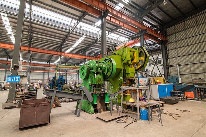 德宏网架配件-锥头加工车间